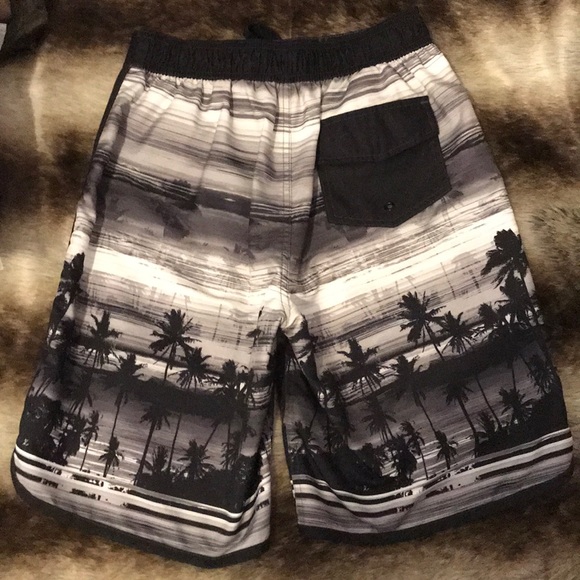 Joe boxer Paulo tree beach theme swimming trunks - Picture 3 of 4